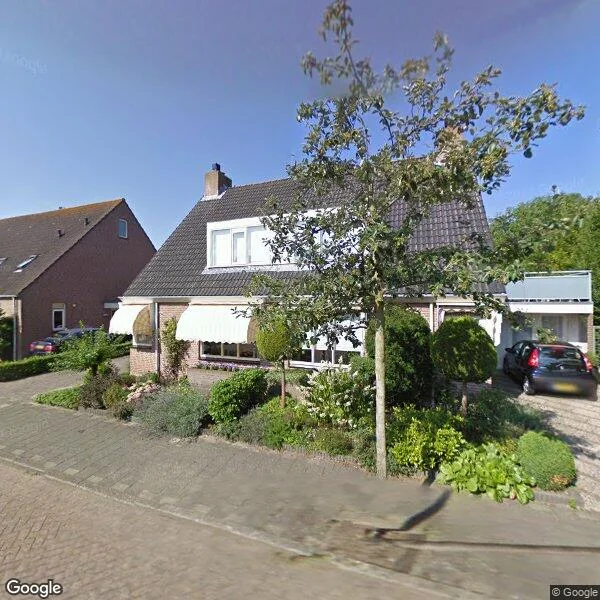 Straatbeeld van Hoogstraat 4, 2381BM Zoeterwoude