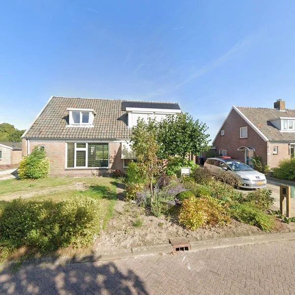 Straatbeeld van Hoppekampweg 33, 9321BE Peize