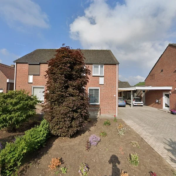 Straatbeeld van Horstpeel 33, 6089NH Heibloem