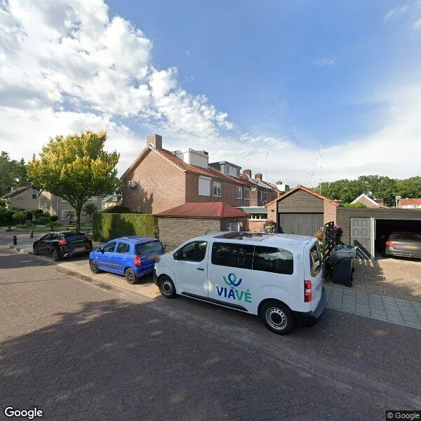 Straatbeeld van Houtrustweg 19, 8084CB 't Harde
