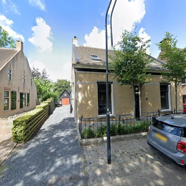 Straatbeeld van Houtse Heuvel 45, 4911AV Den Hout
