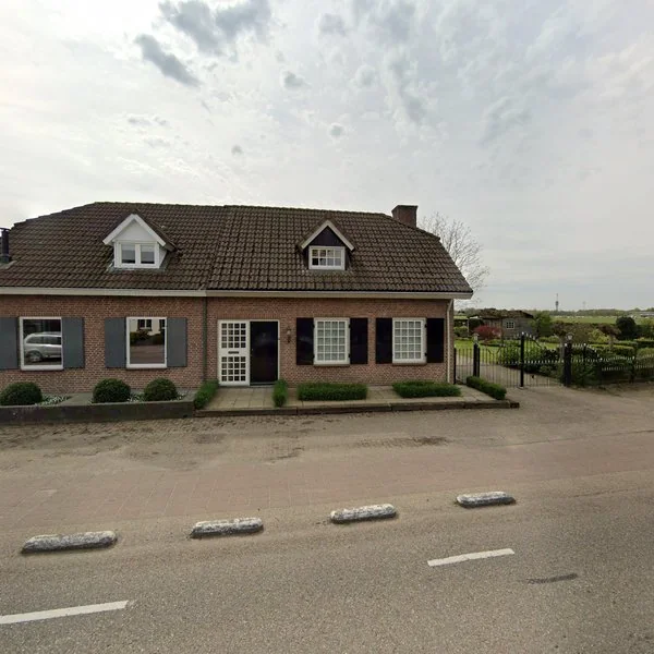 Straatbeeld van Houtsestraat 113, 5011XH Tilburg