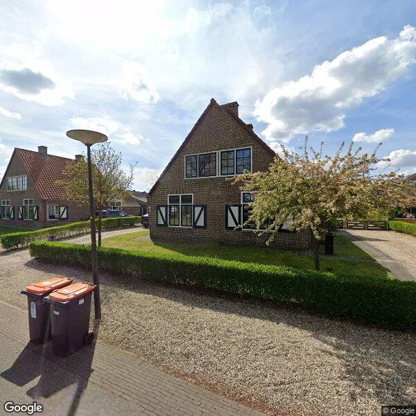 Straatbeeld van Houtweg 17, 7335ET Apeldoorn
