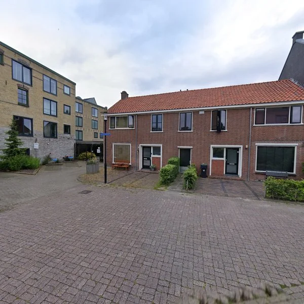 Straatbeeld van Hoveniersstraat 10, 8933AK Leeuwarden