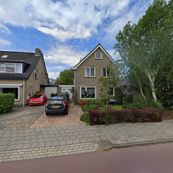 Straatbeeld van Huigsloterdijk 27, 2156LE Weteringbrug