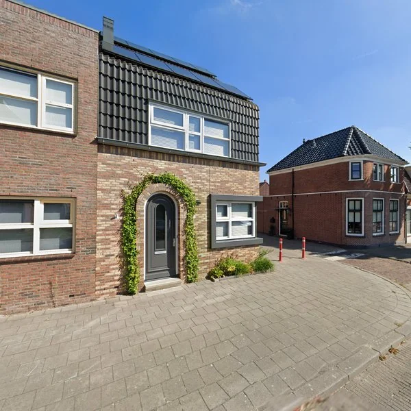 Straatbeeld van Huizumerlaan 127a, 8934BG Leeuwarden