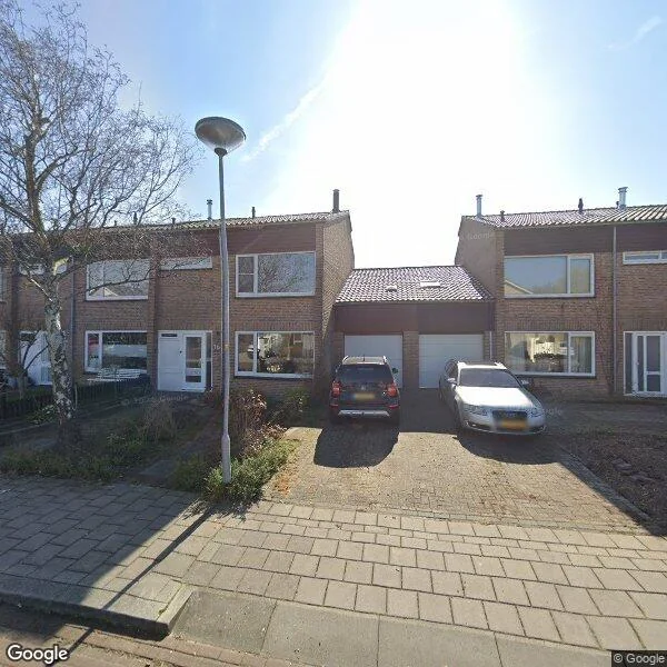 Straatbeeld van Hulststraat 16, 1723WV Noord-Scharwoude
