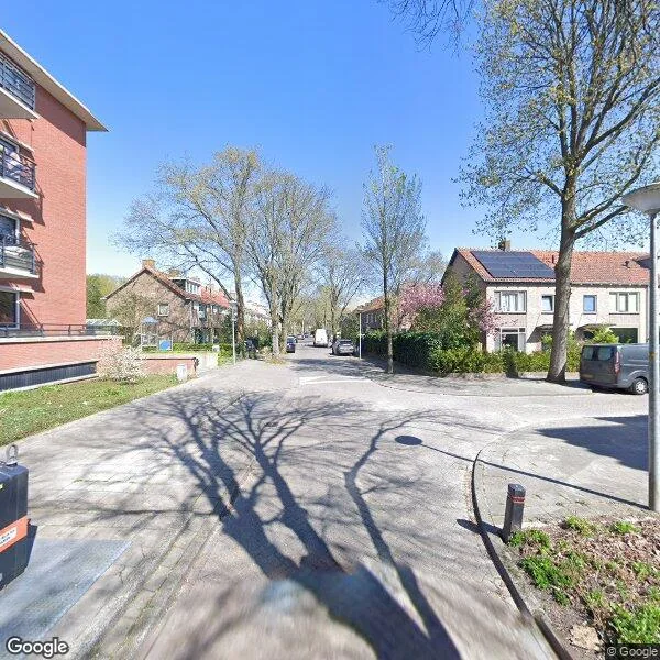 Straatbeeld van Iepenlaan 124, 1815EH Alkmaar