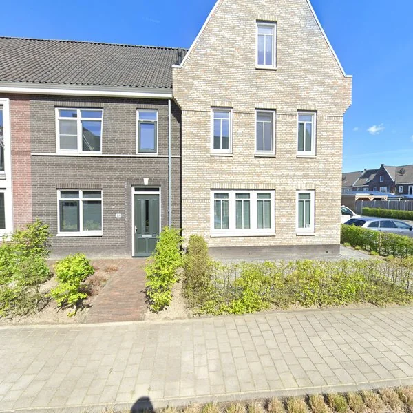 Straatbeeld van Iepenlaan 28, 3247GN Dirksland