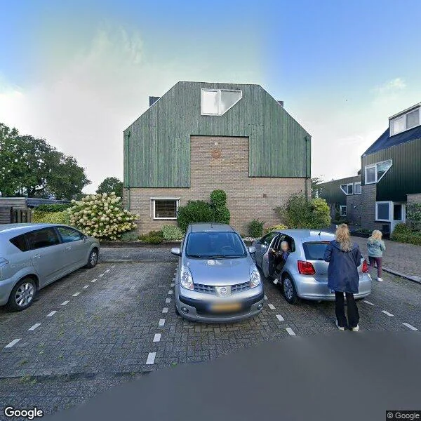 Straatbeeld van Ifftemalaan 4, 9351NH Leek