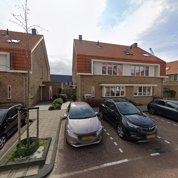 Straatbeeld van IJslandstraat 6, 2678XT De Lier