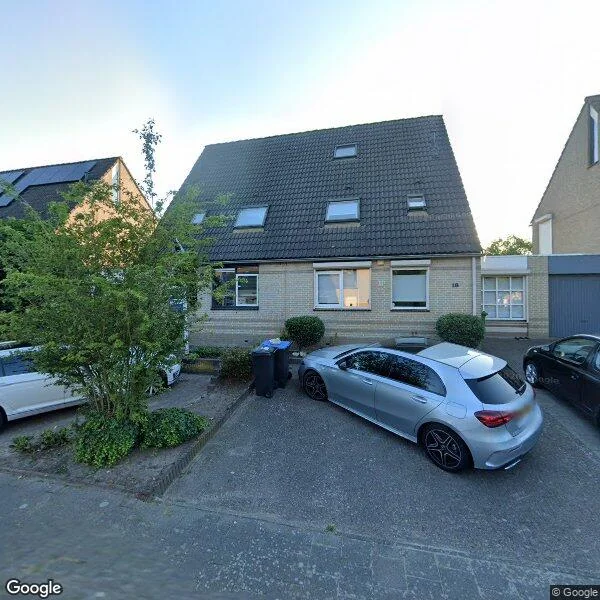 Straatbeeld van Impalalaan 18, 5704DB Helmond