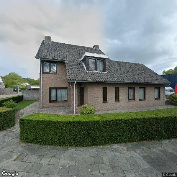 Straatbeeld van Industrieweg 112, 5683CG Best