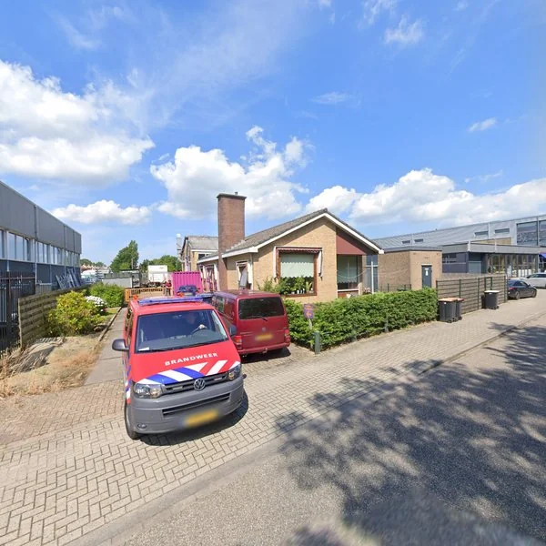 Straatbeeld van Industrieweg 12B, 1521NB Wormerveer