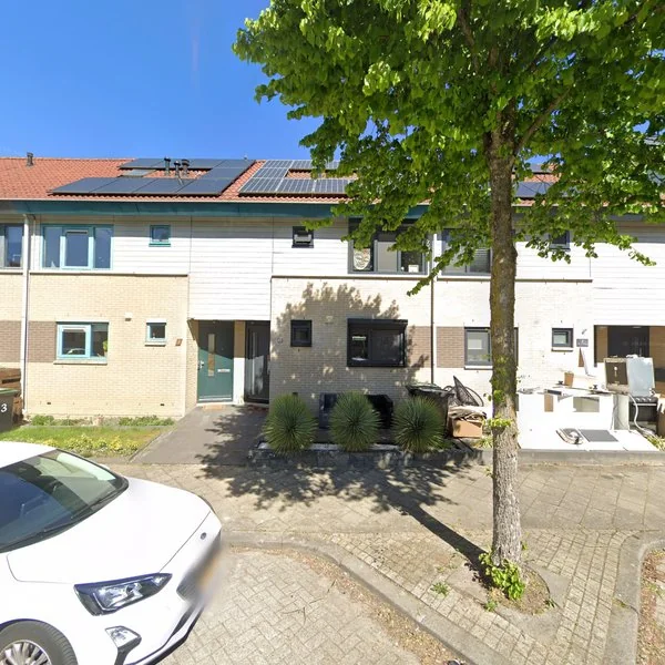 Straatbeeld van Ineke Sluiterstraat 5, 1326TA Almere