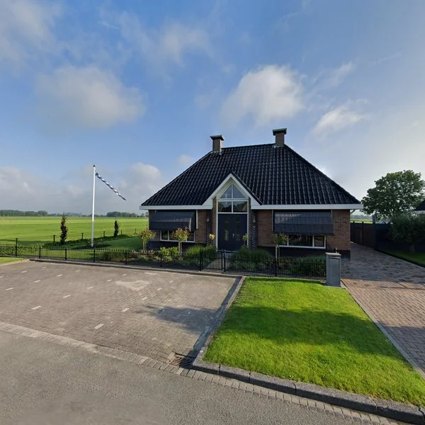 Straatbeeld van It Oerset 6, 9284SM Augustinusga