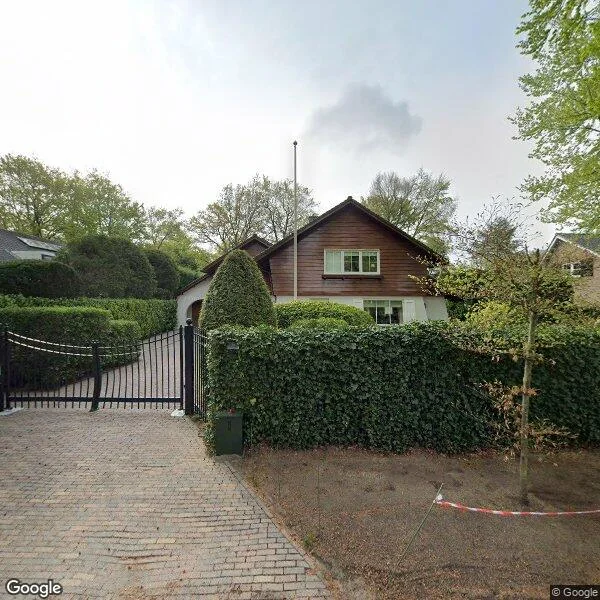 Straatbeeld van J. van Woensel Kooylaan 25, 1411JX Naarden