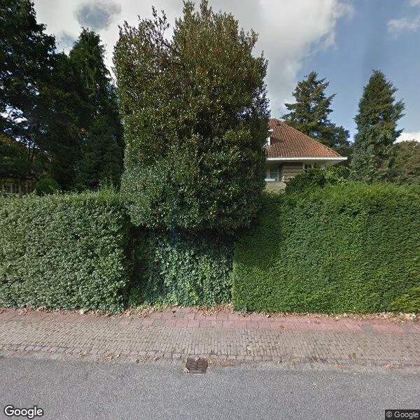 Straatbeeld van Jacobus Pennweg 13, 1217JG Hilversum