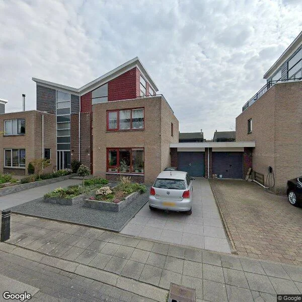 Straatbeeld van Jan van Eyckstraat 10, 1318GE Almere