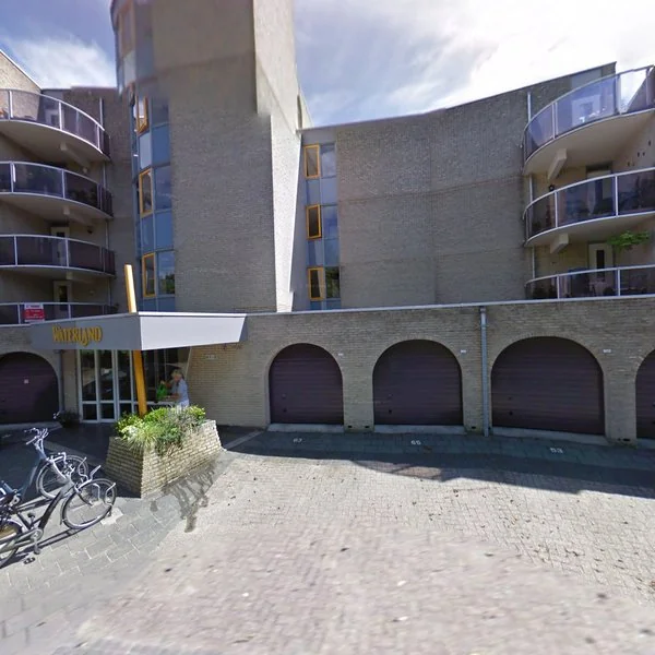 Straatbeeld van Jan van Ruusbroeclaan 61, 2343JM Oegstgeest