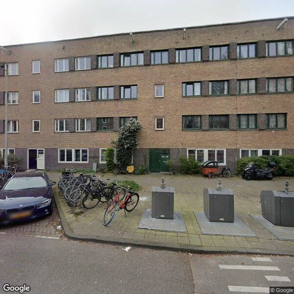 Straatbeeld van Javastraat 184-2, 1095CN Amsterdam