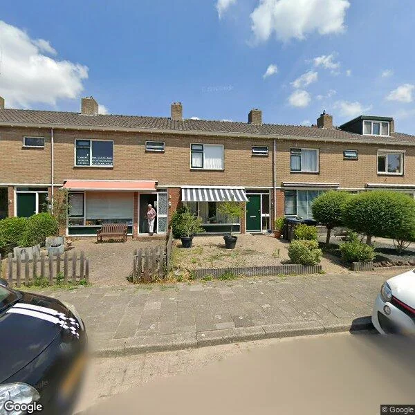 Straatbeeld van Jhr. van de Wall Repelaerstraat 5, 3319CP Dordrecht