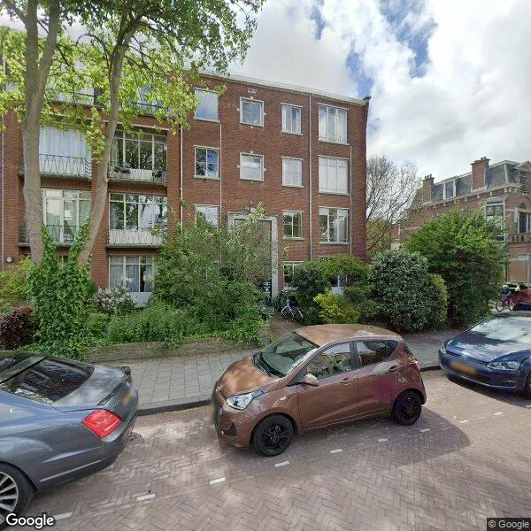 Straatbeeld van Johan van Oldenbarneveltlaan 20C, 2582NR Den Haag