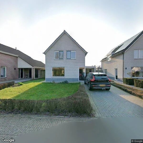 Straatbeeld van Johanna van Beekstraat 26, 6658AG Beneden-Leeuwen