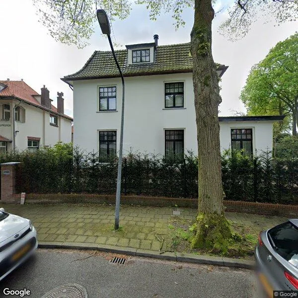 Straatbeeld van Julianalaan 13, 1213AP Hilversum