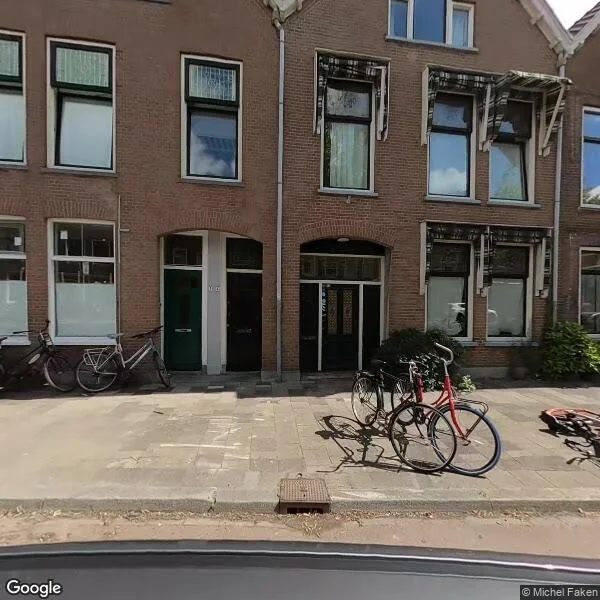 Straatbeeld van Julianalaan 8, 2628BH Delft