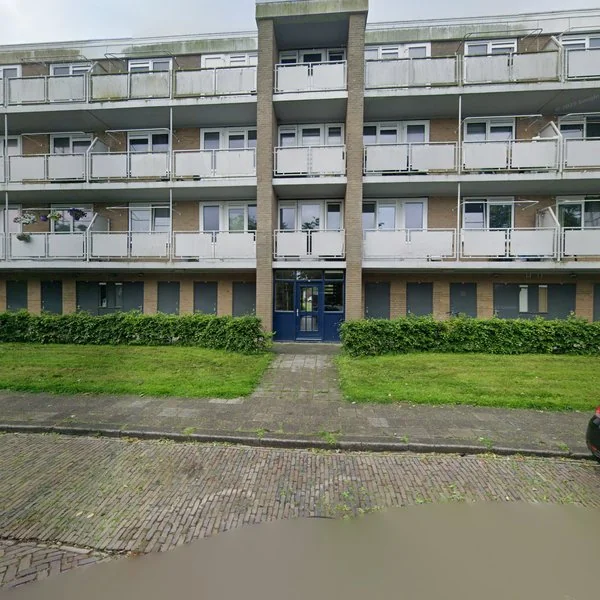Straatbeeld van Julianalaan 90d, 8932AG Leeuwarden