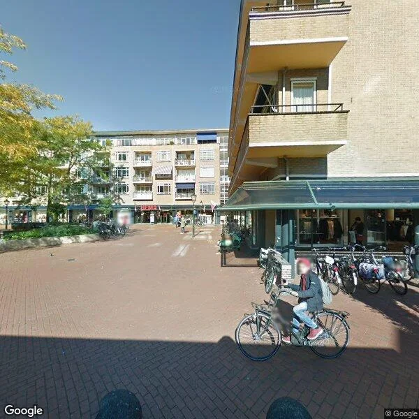Straatbeeld van Julianaplein 68, 1404DN Bussum