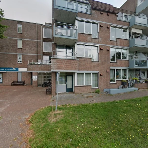 Straatbeeld van Julianastraat 294, 7811JM Emmen
