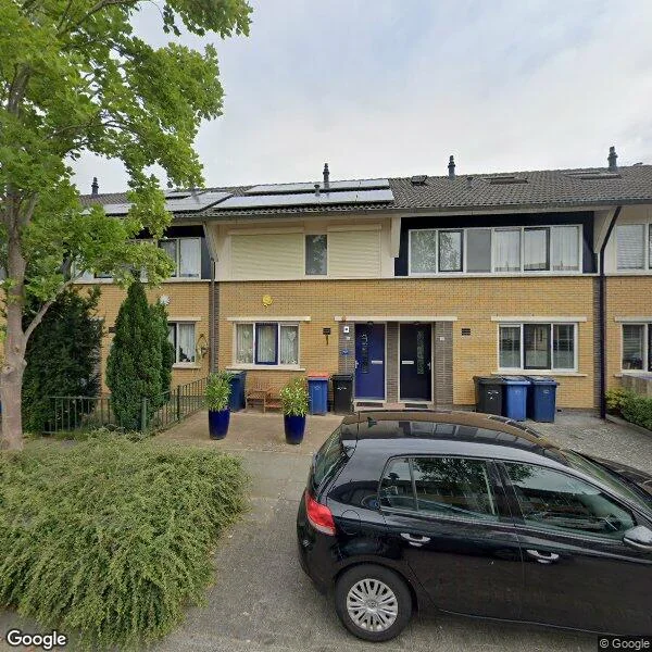 Straatbeeld van Julistraat 84, 1335DL Almere