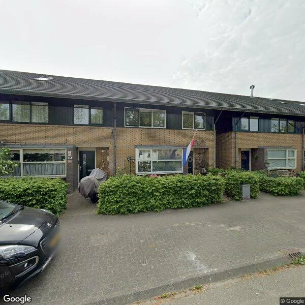 Straatbeeld van Junistraat 97, 1335DA Almere