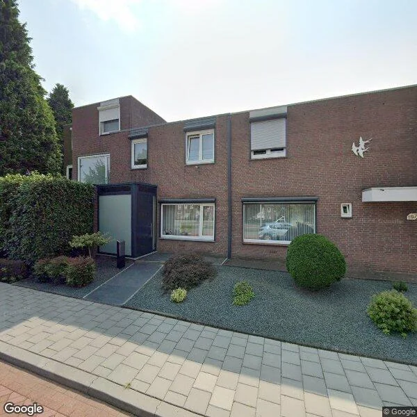 Straatbeeld van Kaalheidersteenweg 195, 6466AE Kerkrade