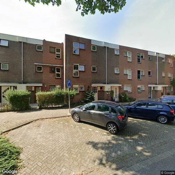 Straatbeeld van Kalverweide 31, 2727GA Zoetermeer