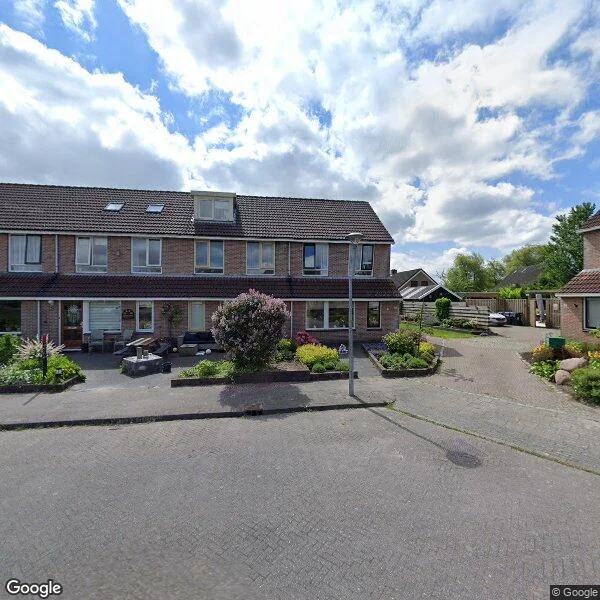 Straatbeeld van Kamille 21, 9302BL Roden