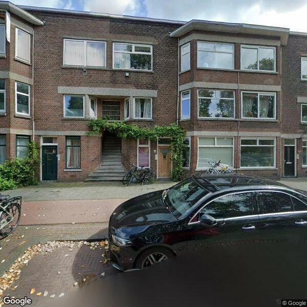 Straatbeeld van Kamperfoeliestraat 147, 2563KD Den Haag