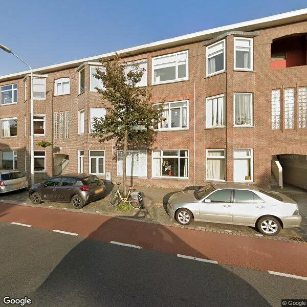 Straatbeeld van Kamperfoeliestraat 225, 2563KG Den Haag