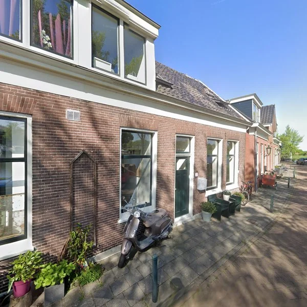 Straatbeeld van Kanaaldijk 14, 1441LB Purmerend