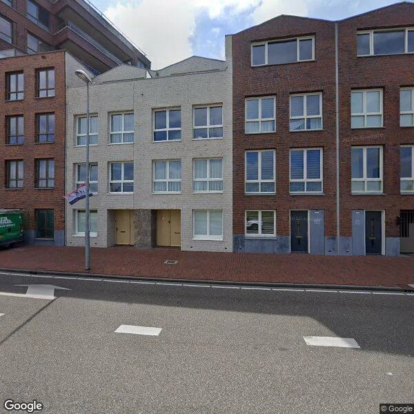 Straatbeeld van Kanaalweg 327, 1781KZ Den Helder