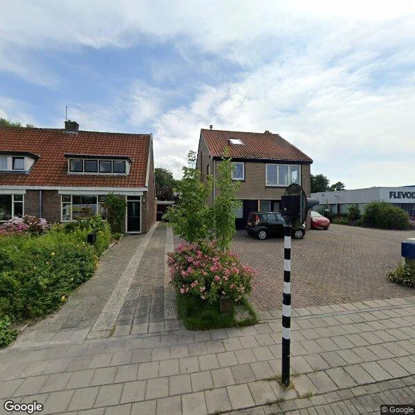Straatbeeld van Kanaalweg 74, 8861KG Harlingen