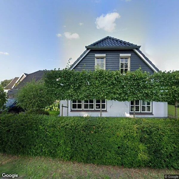 Straatbeeld van Kanaalweg-West 114, 7772SM Hardenberg