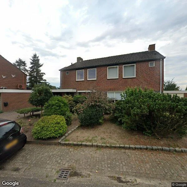 Straatbeeld van Kapelstraat 8, 5871AD Broekhuizenvorst