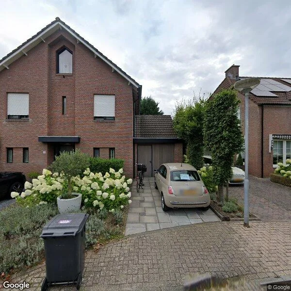 Straatbeeld van Kapitein Bestweg 13, 5916LE Venlo