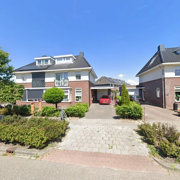 Straatbeeld van Karthuizerlaan 26, 8271XB IJsselmuiden