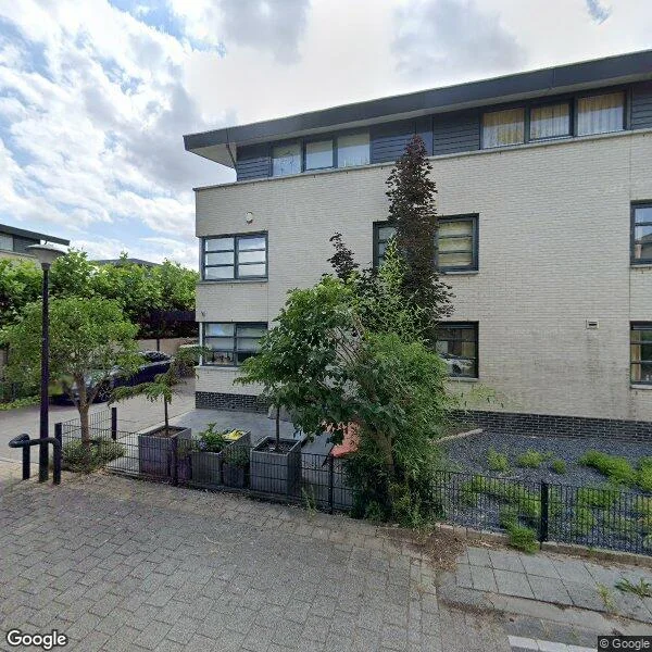 Straatbeeld van Karveelstraat 16, 1335SN Almere