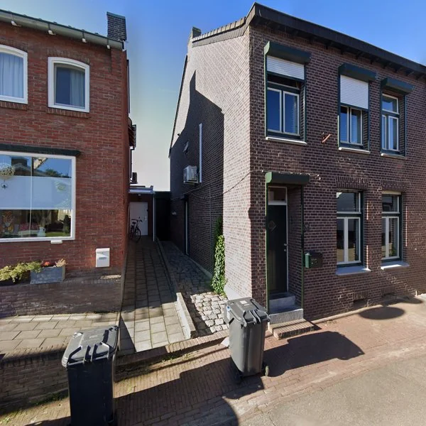 Straatbeeld van Keerend 25, 6171VR Stein