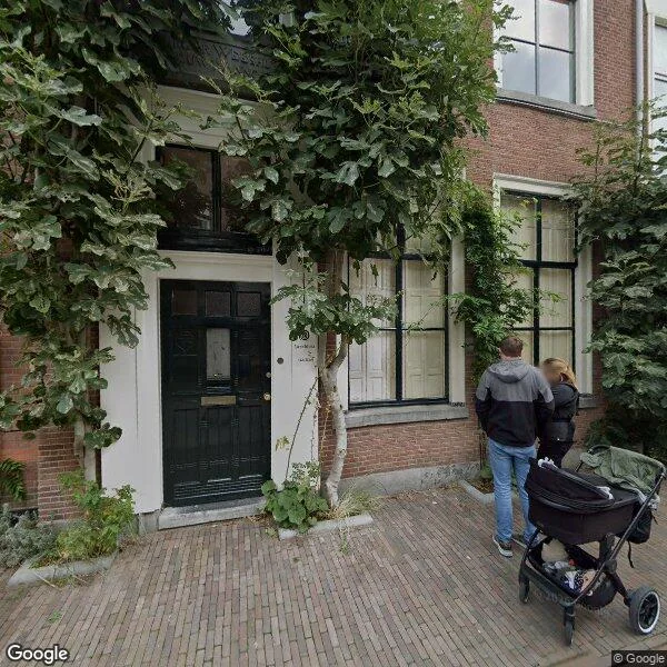 Straatbeeld van Keizerstraat 112A, 2584BL Den Haag